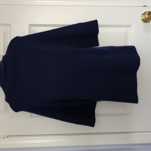 Theory 100% Cashmere Sweater - Picture 7 of 11